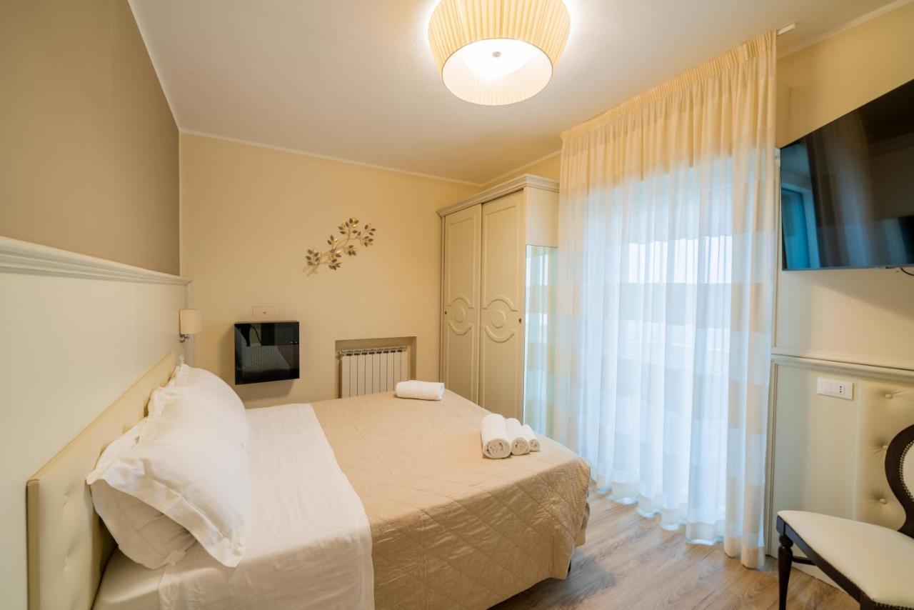 קרביה Hotel Orchidea מראה חיצוני תמונה