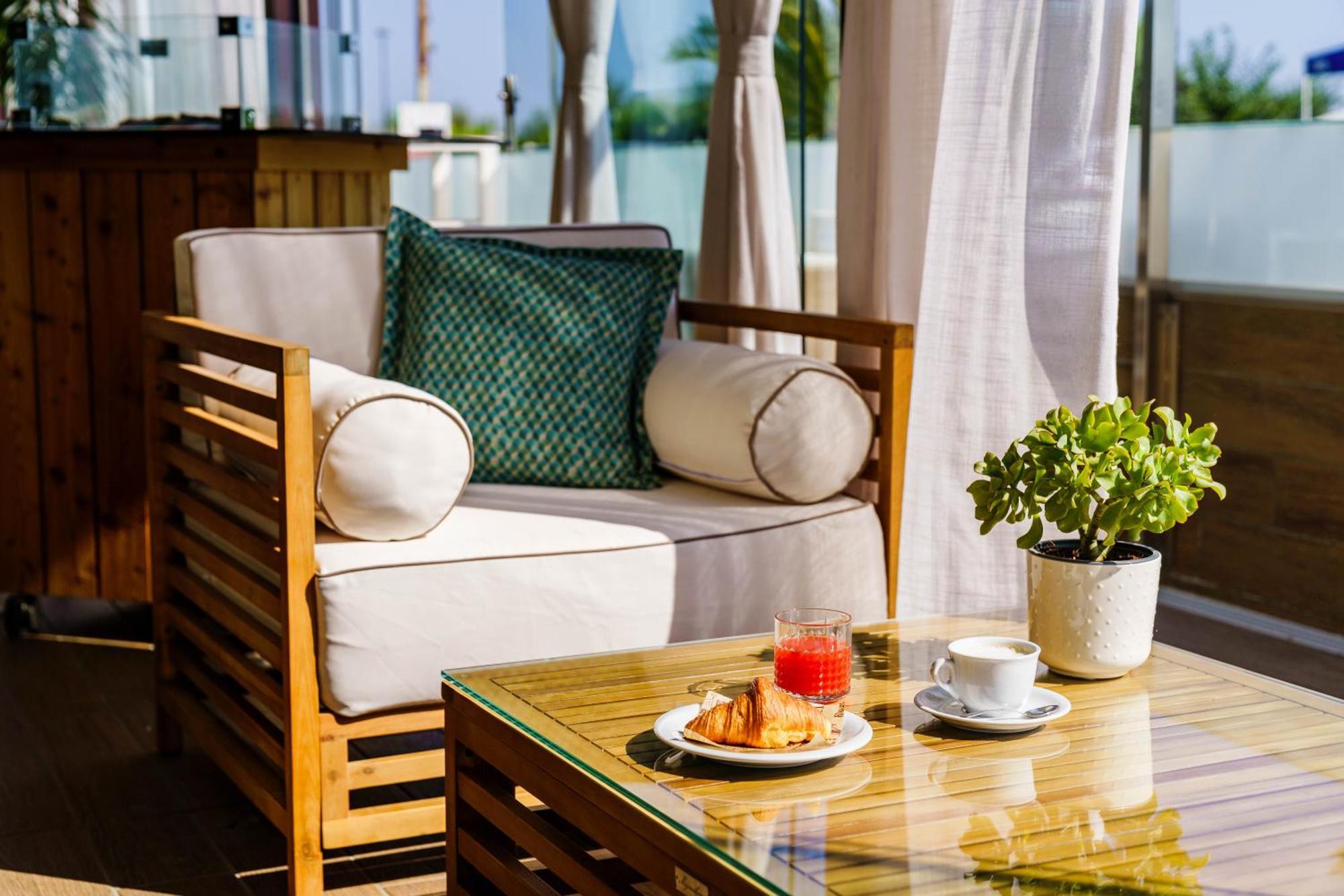 קרביה Hotel Orchidea מראה חיצוני תמונה